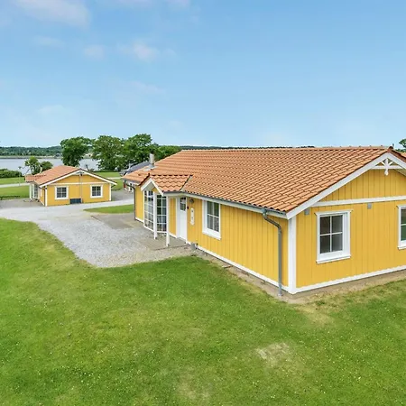 Karina - 150m To The Fjord By Interhome *