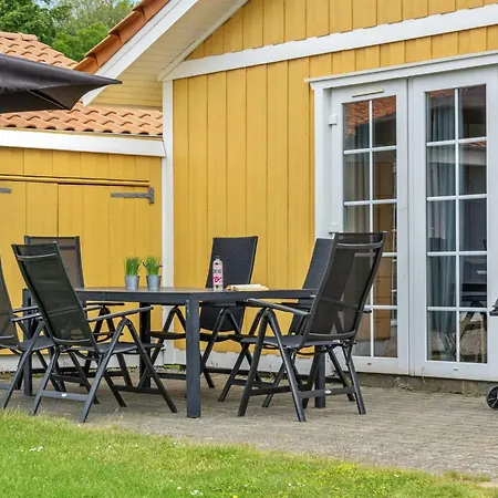 Karina - 150m To The Fjord By Interhome