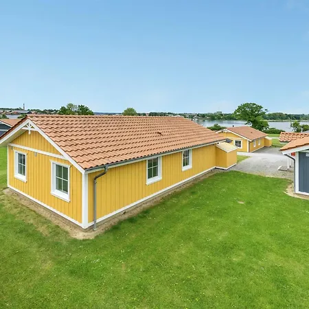 아파트 Karina - 150m To The Fjord By Interhome *