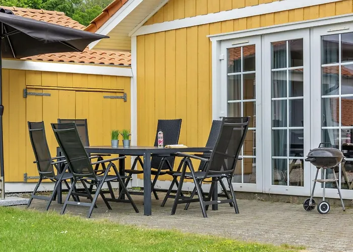 Karina - 150m To The Fjord By Interhome